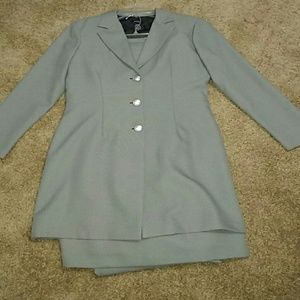 Women's A.P.N.Y. 3 Piece Suit Size 10